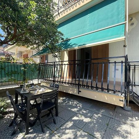Ferienwohnung Free Parking Casa Con Giardino - Centro Mare A 5 Minuti Pietra Ligure Exterior foto