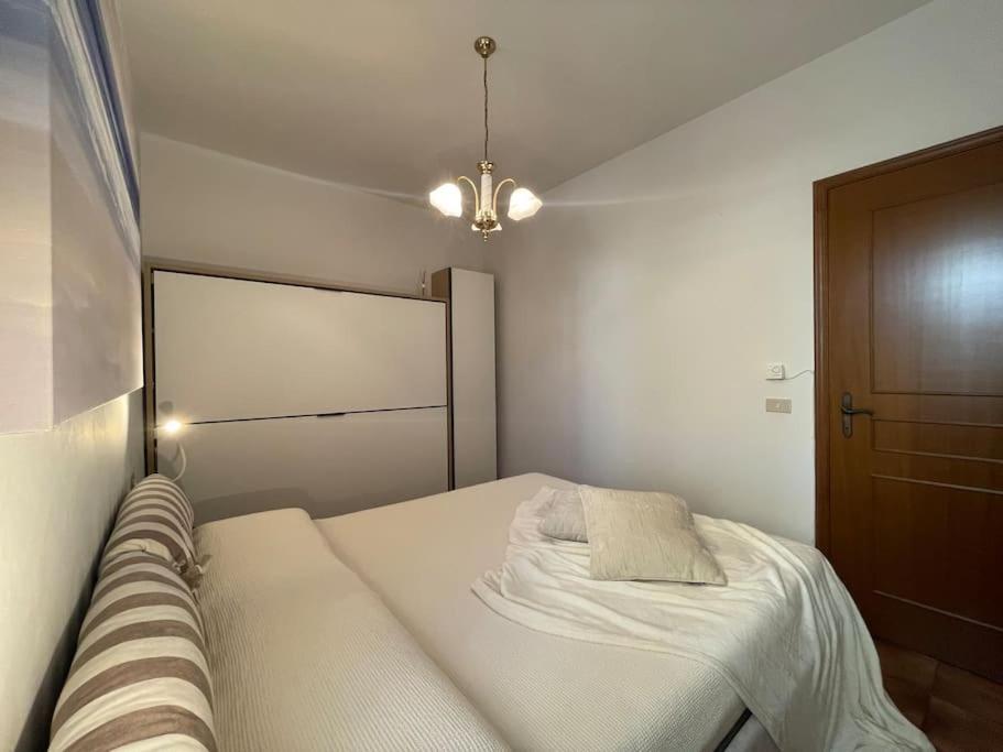 Ferienwohnung Free Parking Casa Con Giardino - Centro Mare A 5 Minuti Pietra Ligure Exterior foto